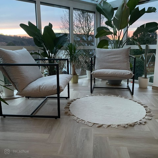 Modernes Fischgrät-Design in Beige 