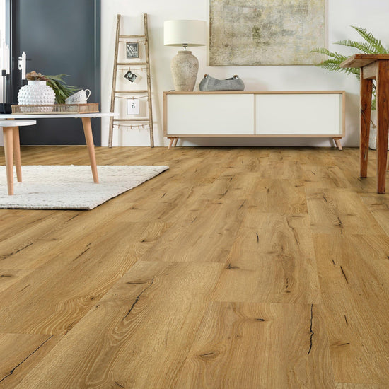 Klick-Vinyl in braun mit Holzoptik im Wohnzimmer