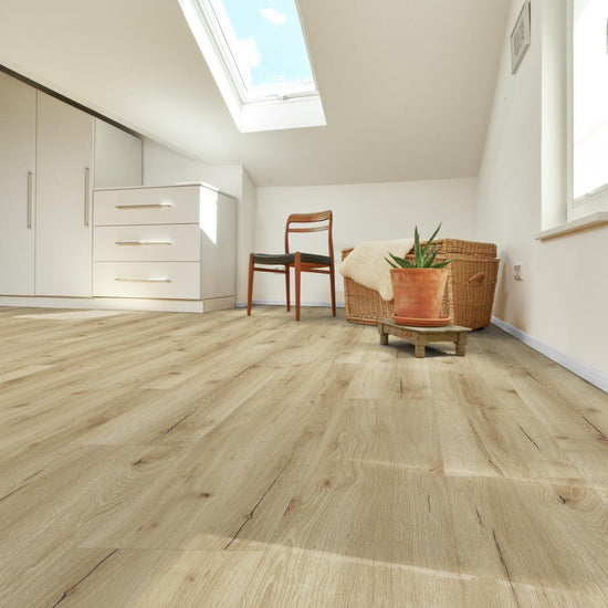 Klick-Vinyl in beige hellbraun mit Holzoptik im Schlafzimmer